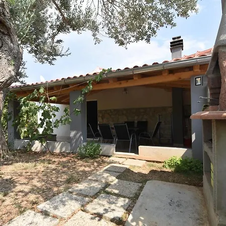 House Lovre In Holiday home